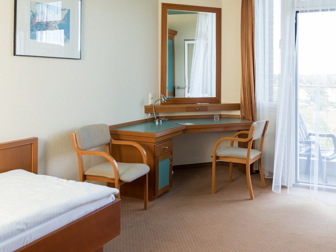 Zimmer mit Einrichtung 