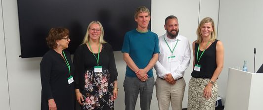 Modelle und Praxis-Erfahrungen zu einer akzeptierenden Suchtarbeit Modelle und Praxis-Erfahrungen zu einer akzeptierenden Suchtarbeit