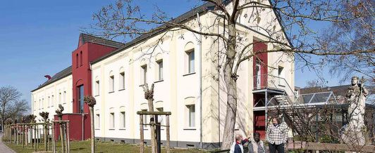 MEDIAN AHG Grefrath Außenansicht Seite