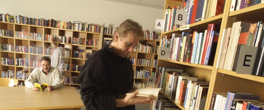schweriner-see-bibliothek.JPG_top.jpg