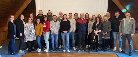 Wissen teilen und Patientenversorgung verbessern: Hospitation des Fachweiterbildungskurses Intensivpflege und Anästhesie