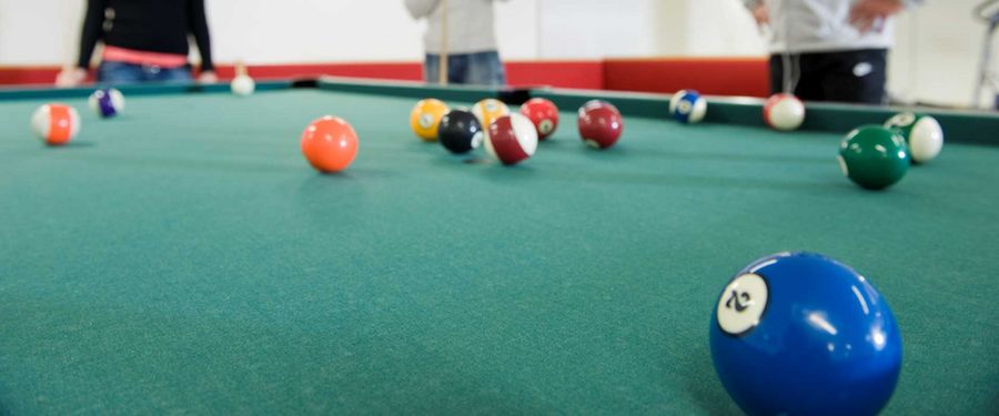 MEDIAN Freizeitangebot Billard freizeit-und-umgebung-billard-dummy-header.jpg