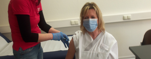 Vollständige Immunisierung für die Mitarbeitenden der MEDIAN Salze Klinik Bad Salzdetfurth Vollständige Immunisierung für die Mitarbeitenden der MEDIAN Salze Klinik Bad Salzdetfurth
