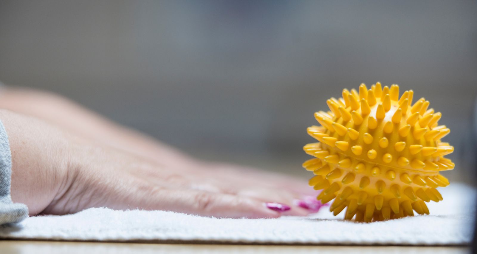 Neurologische Therapie mit Ball