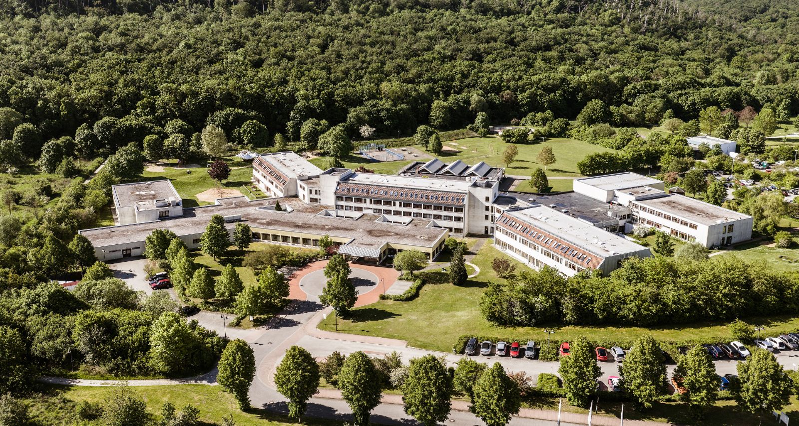 Drohnenaufnahme der Klinik