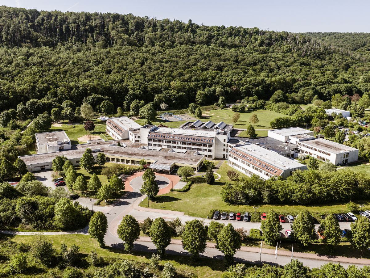 Drohnenaufnahme der Klinik
