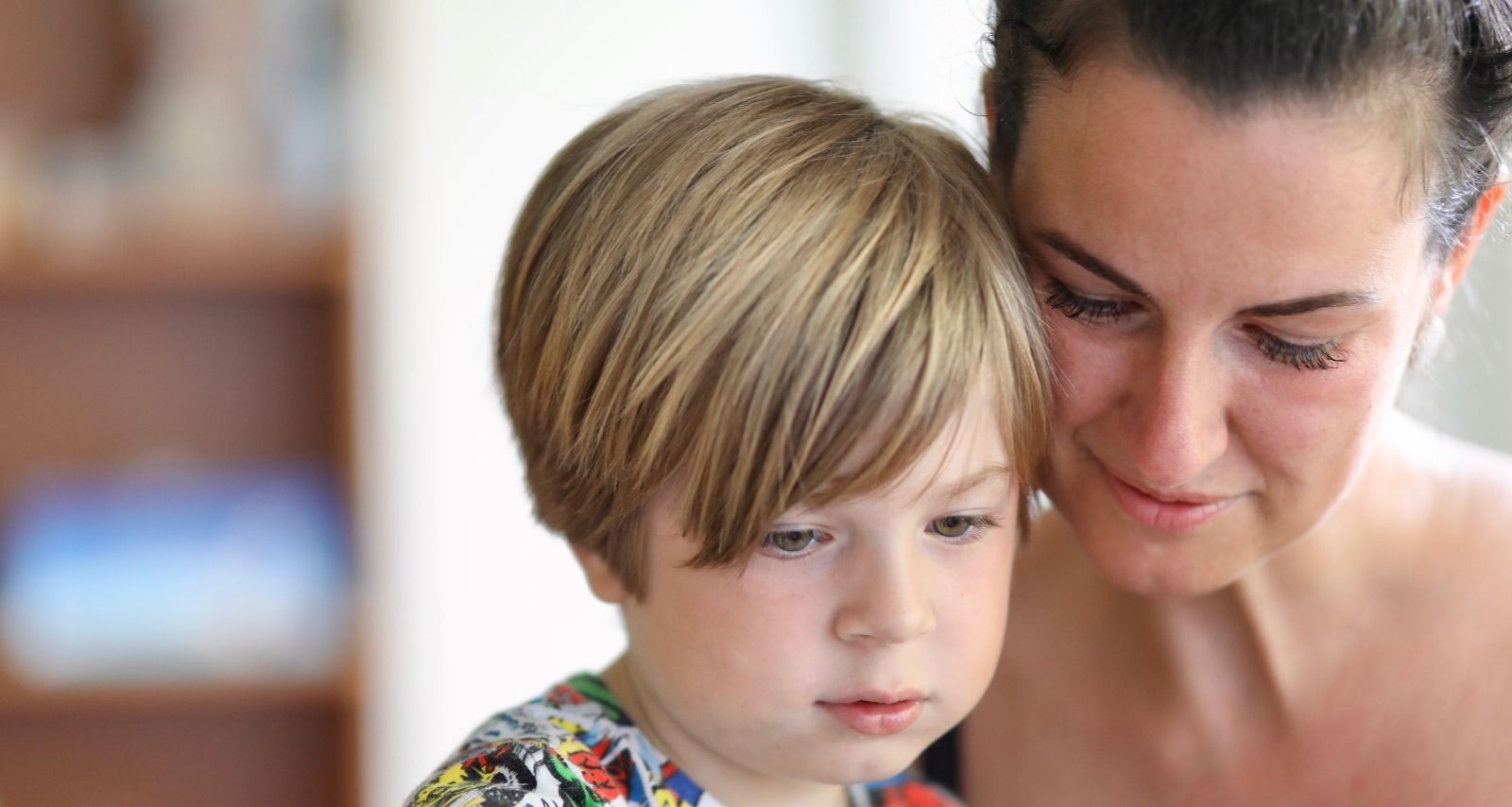 Eine Frau mit einem Kind 