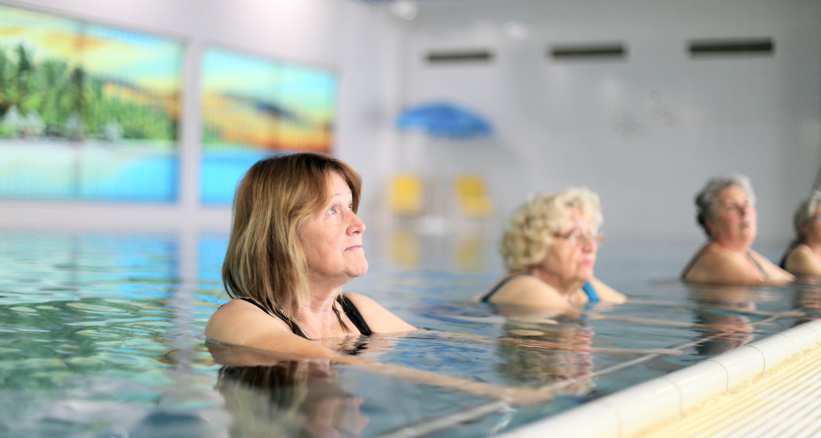 Personen die im Wasser sind 