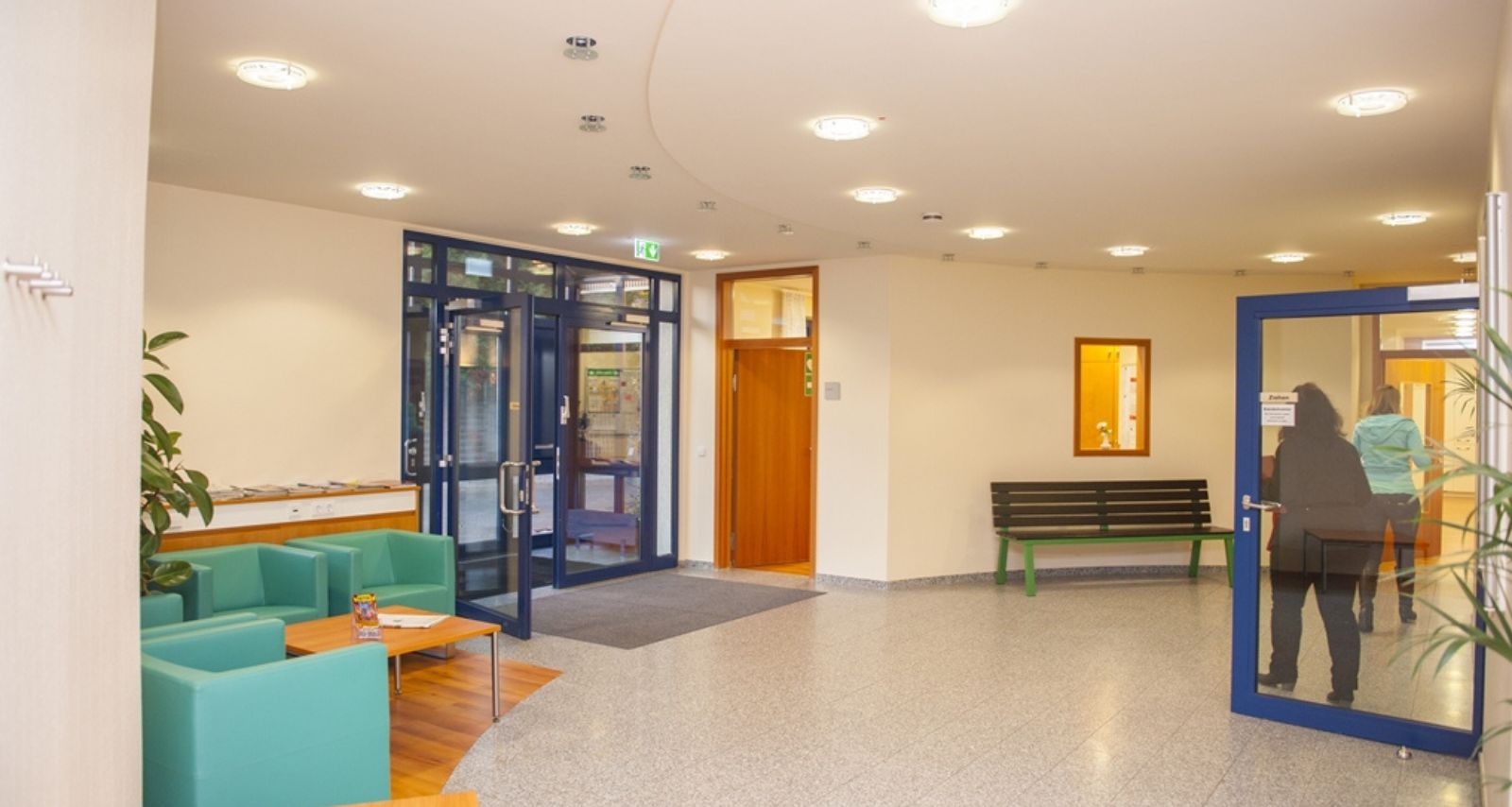 Eingangsbereich der Einrichtung von innen